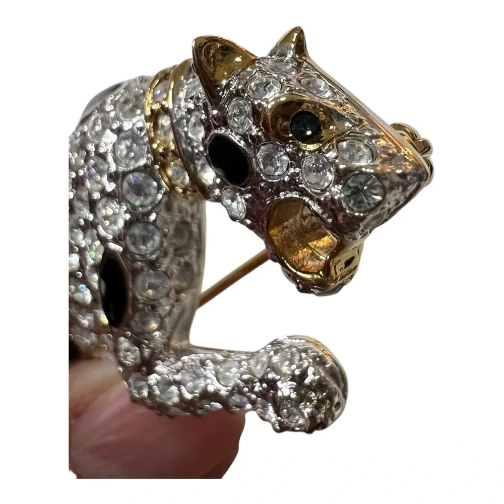 Carolee Limited Edition 1992 Pave Rhinestone Leopard Panthers Brooch Pin